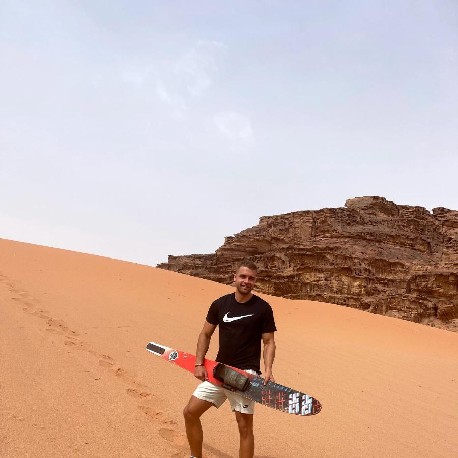 Rum Warm Bubble Camp Wadi Rum Buitenkant foto