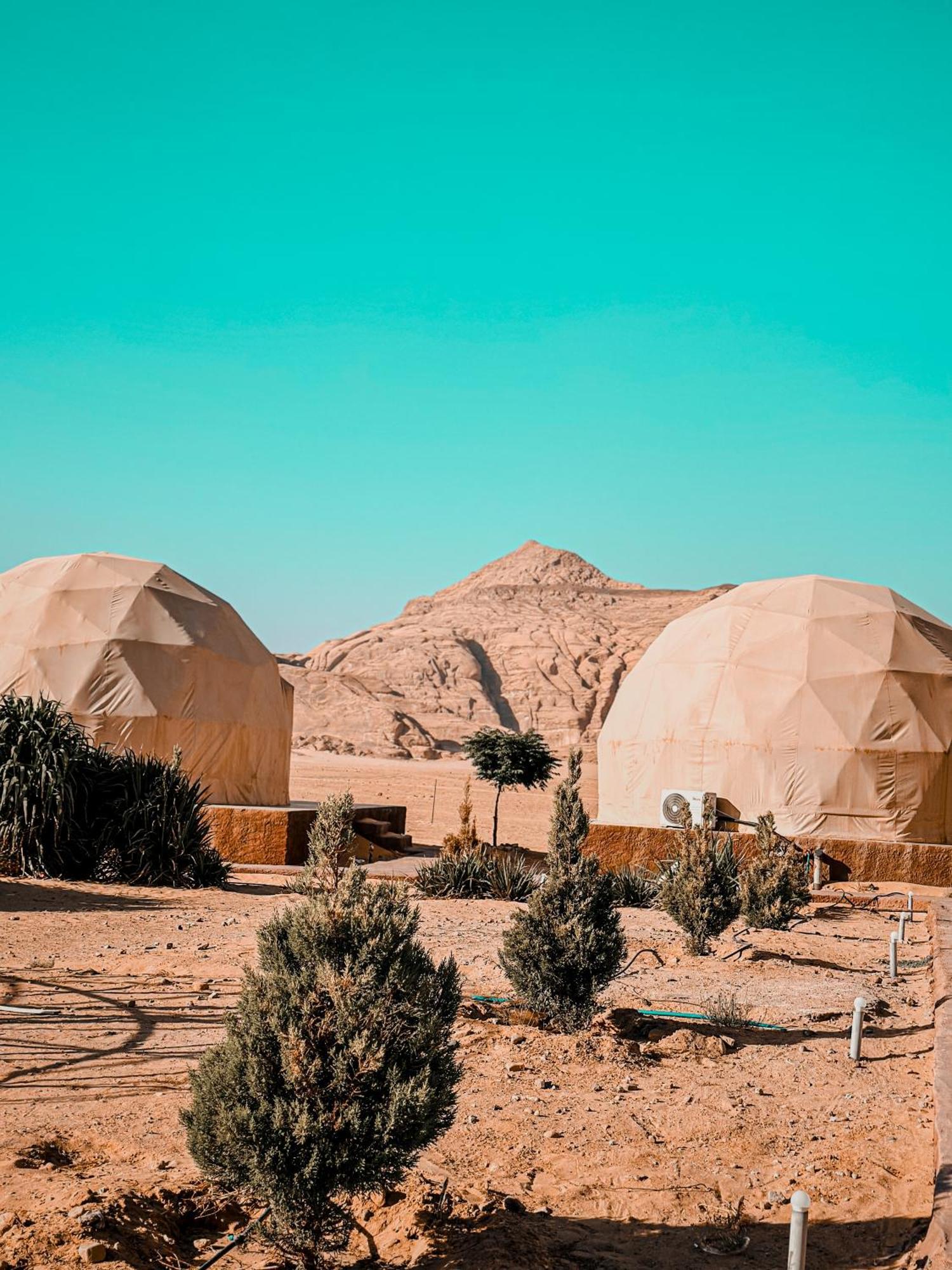 Rum Warm Bubble Camp Wadi Rum Buitenkant foto