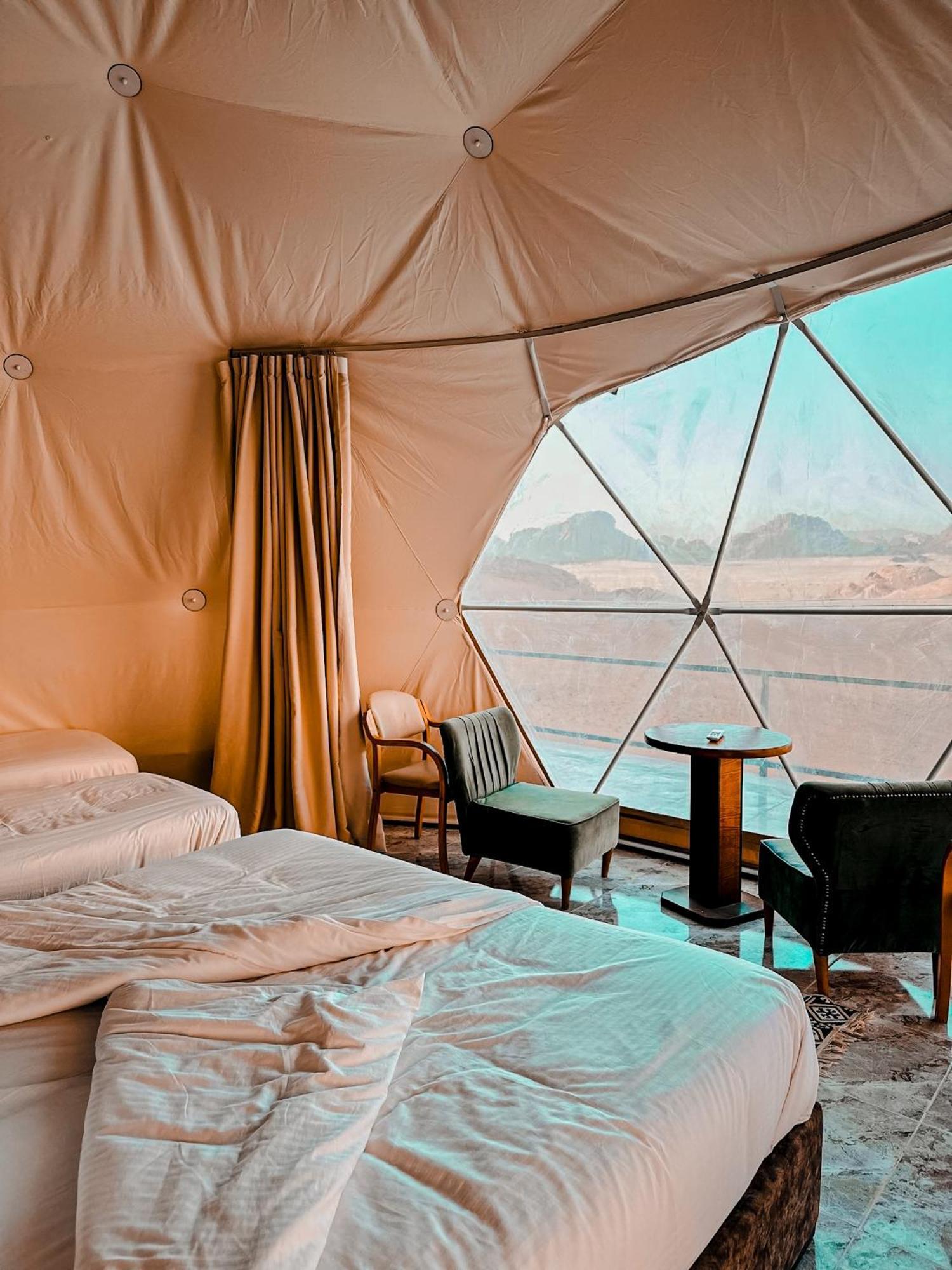 Rum Warm Bubble Camp Wadi Rum Buitenkant foto
