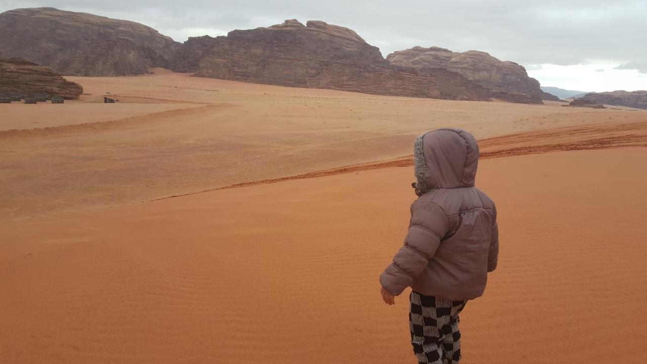 Rum Warm Bubble Camp Wadi Rum Buitenkant foto